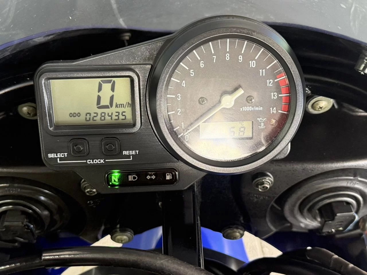 Yamaha R1 — фото 5