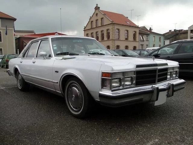 Chrysler LeBaron 5.2 AT, 1979 — Волгоград