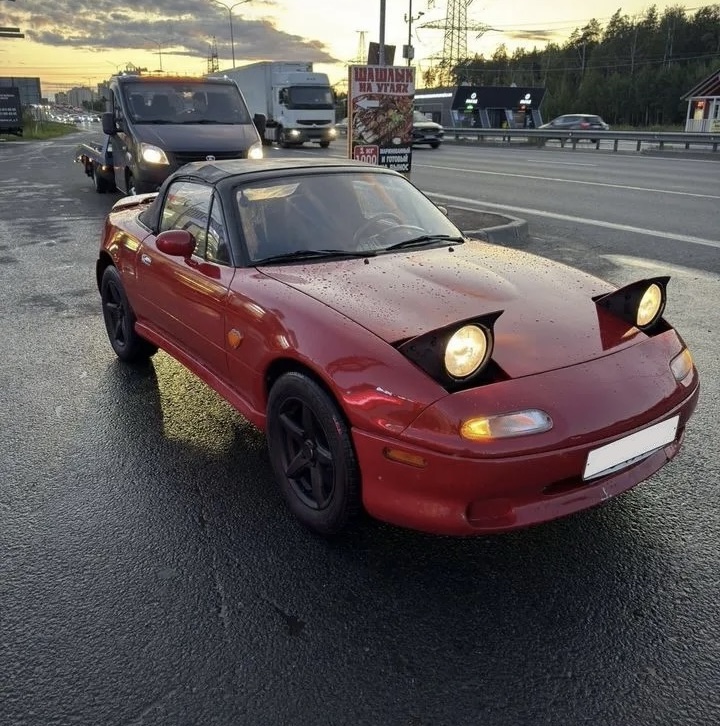 Mazda MX-5 1.6 MT