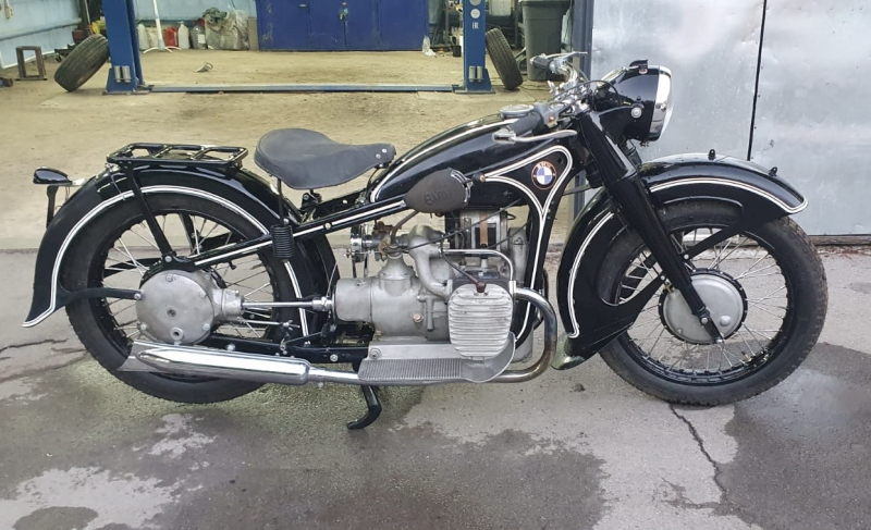 BMW R 12
