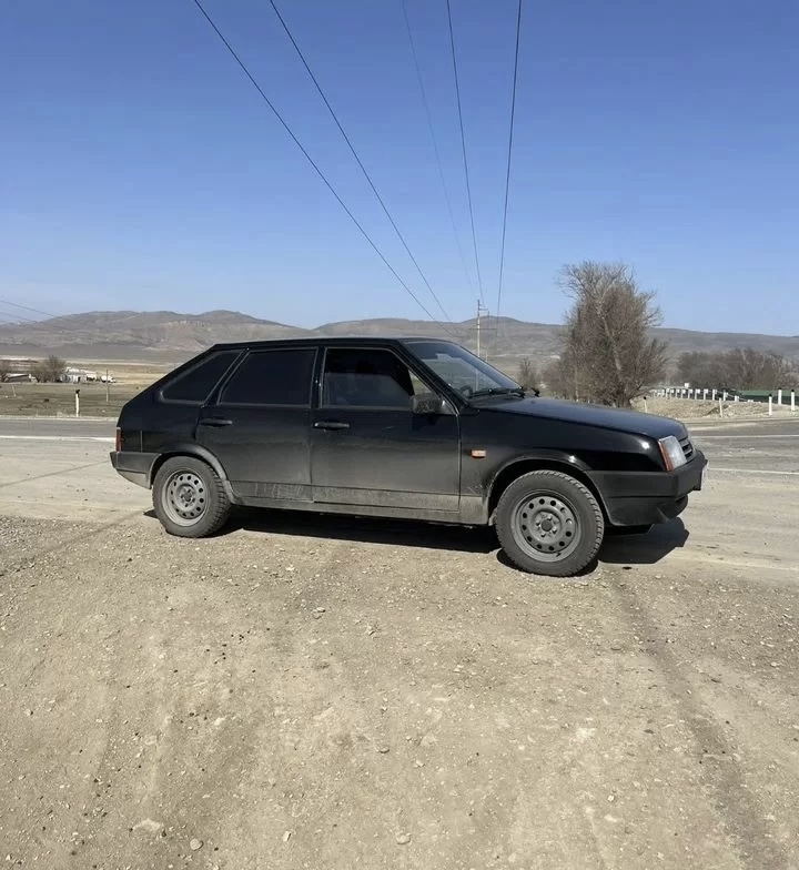 ВАЗ (LADA) 2109 1.6 MT