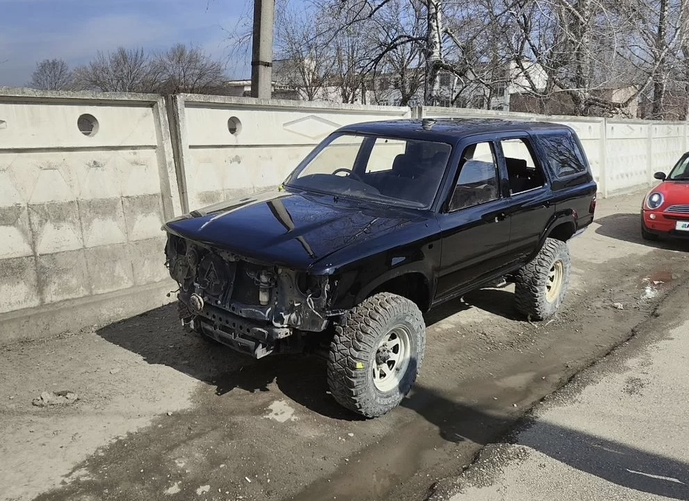 Toyota Hilux Surf 2.4 AT