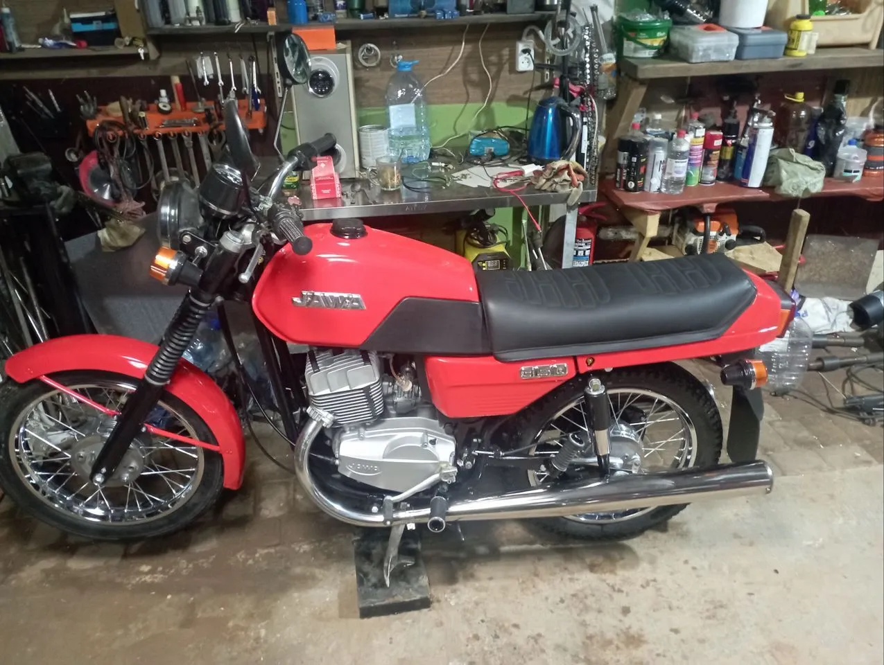 Jawa 350 Lux