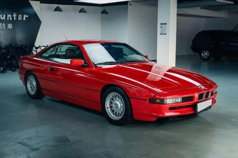 BMW 8 серия 5.0 AT