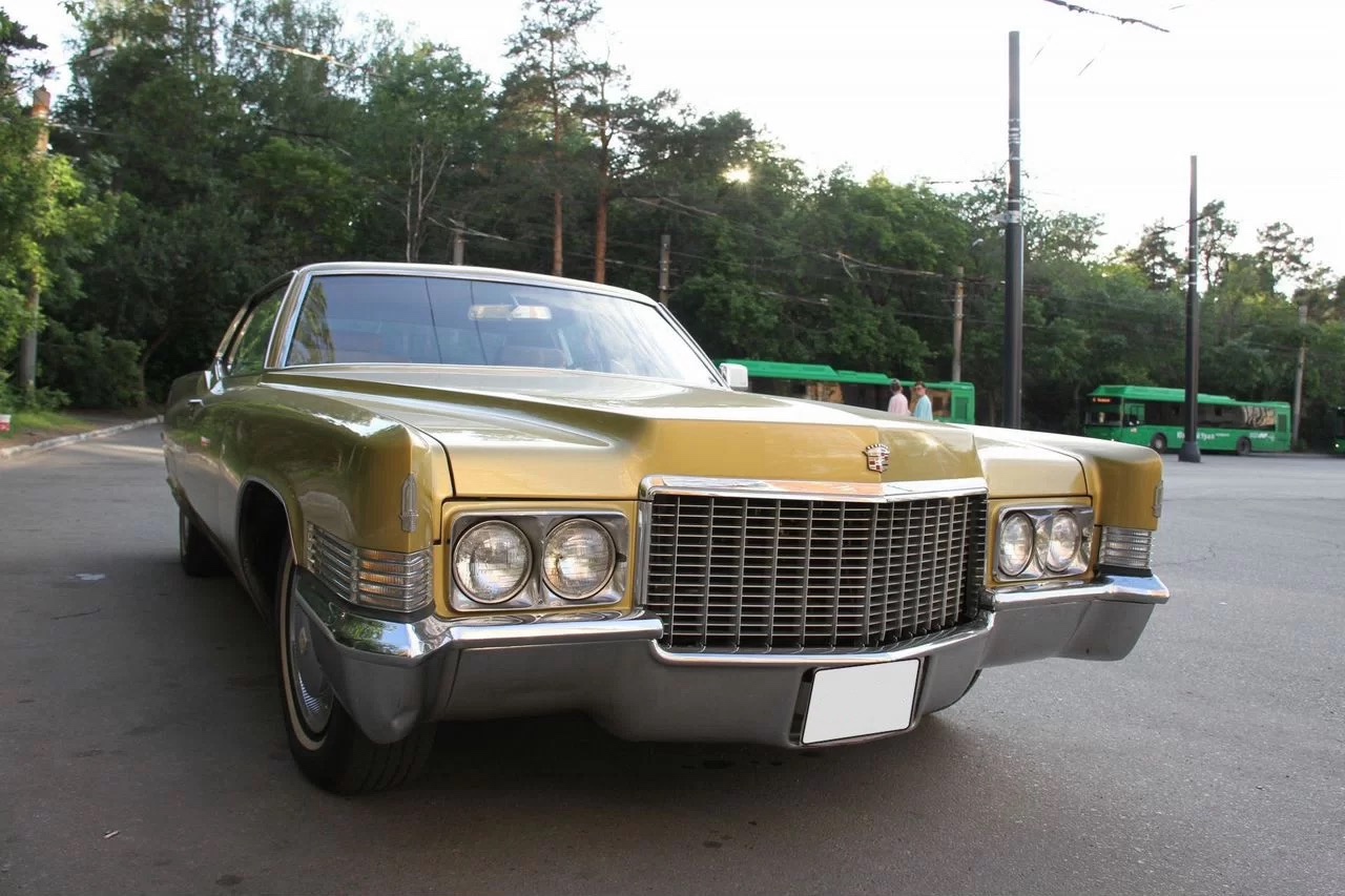 Cadillac DE Ville 7.7 AT
