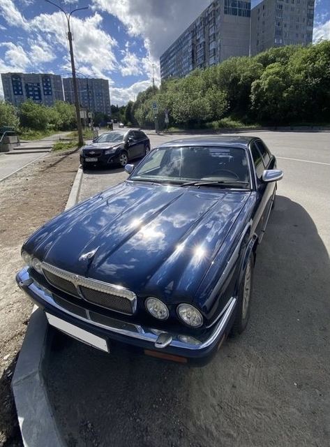 Jaguar XJ 4.0 AT, 1994 — Мурманск