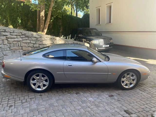 Jaguar XK 4.0 AT, 2000 — Псков