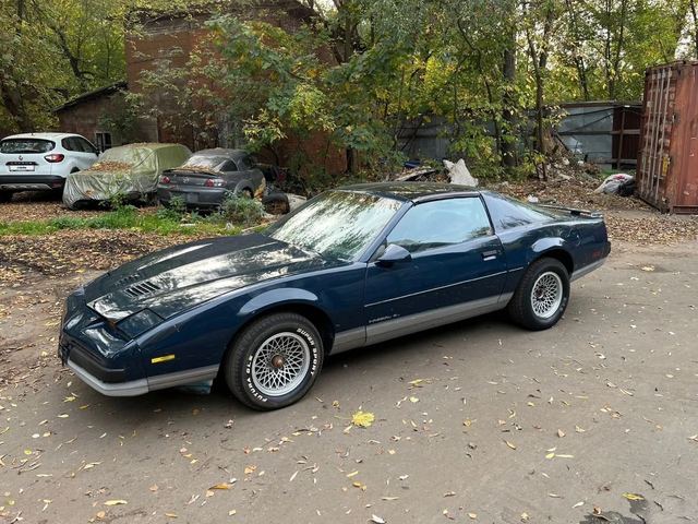 Pontiac Firebird 5.0 MT — фото 2
