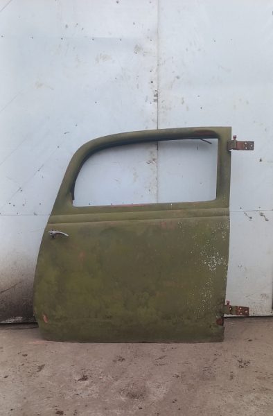 Mercedes Benz 170v Дверь