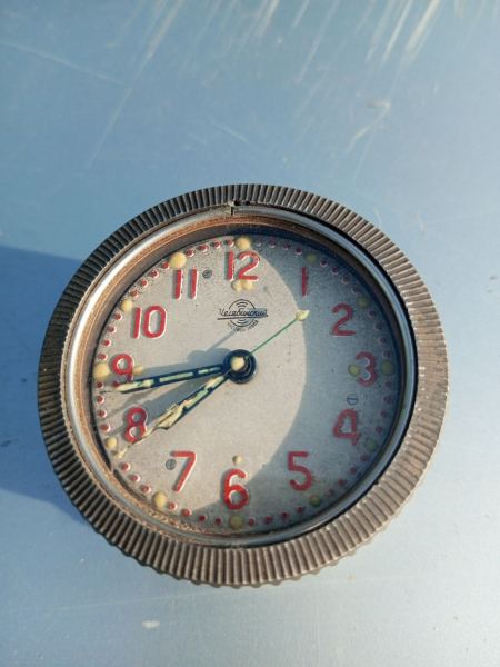 Часы с ЗиС 101 — Москва